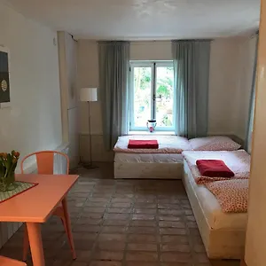 https://appartement-dusseldorf-nahe-universitat.topcolognehotels.com
